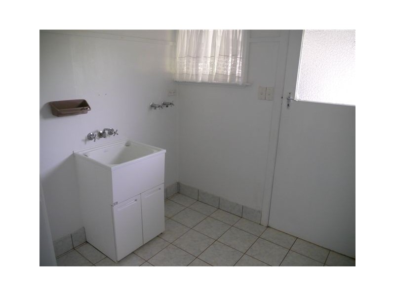 8 Ole Street, Rangeville QLD 4350