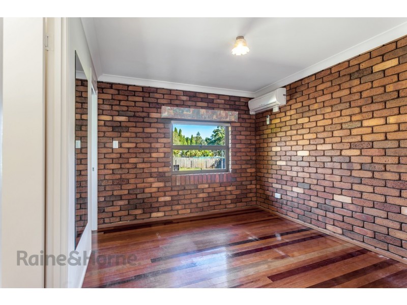 1 Golf Course Drive, Middle Ridge QLD 4350