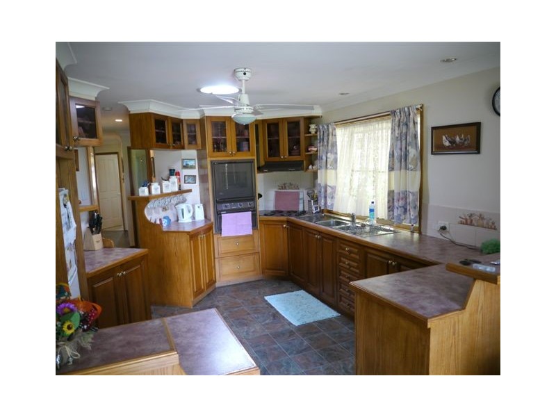 6 Diana Crescent, Withcott QLD 4352