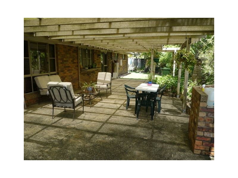 6 Diana Crescent, Withcott QLD 4352