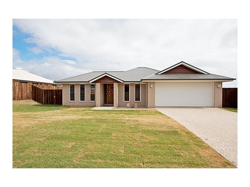 6 Wellington Street, Wyreema QLD 4352