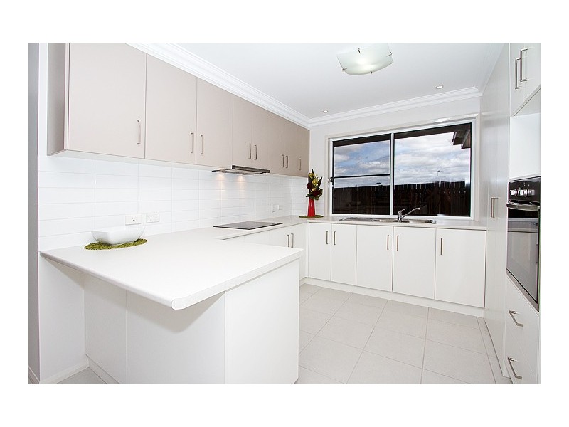 6 Wellington Street, Wyreema QLD 4352