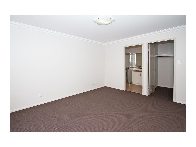 6 Wellington Street, Wyreema QLD 4352