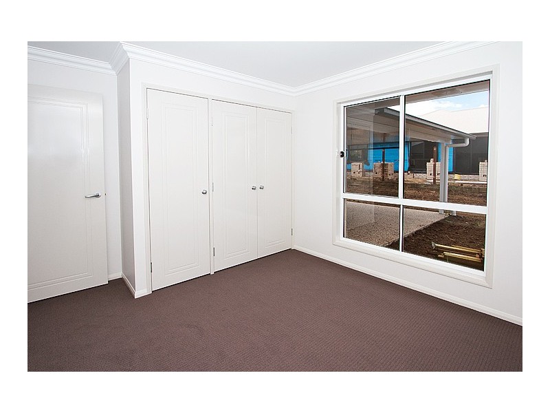 6 Wellington Street, Wyreema QLD 4352