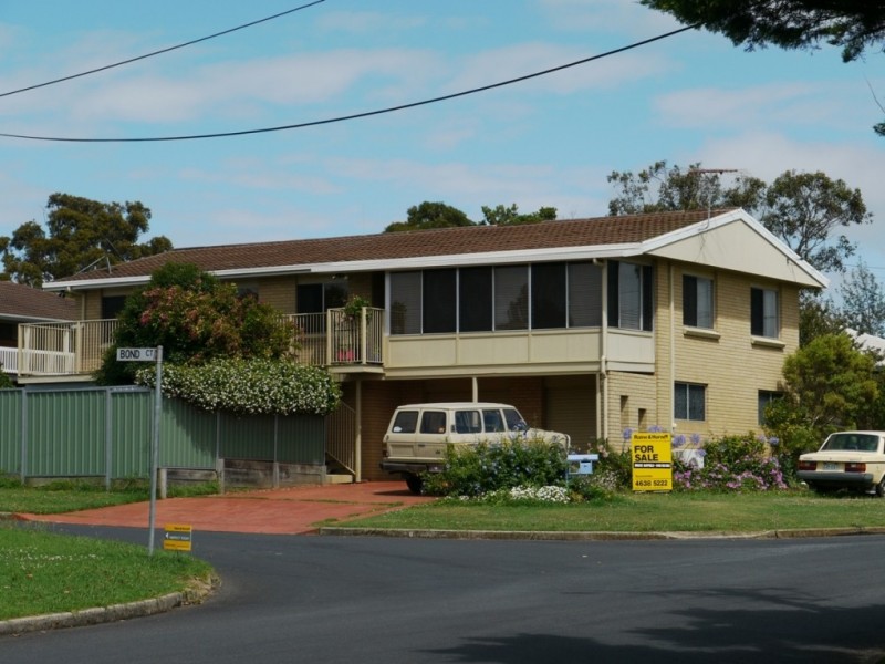 2 Gloucester Crescent, Darling Heights QLD 4350