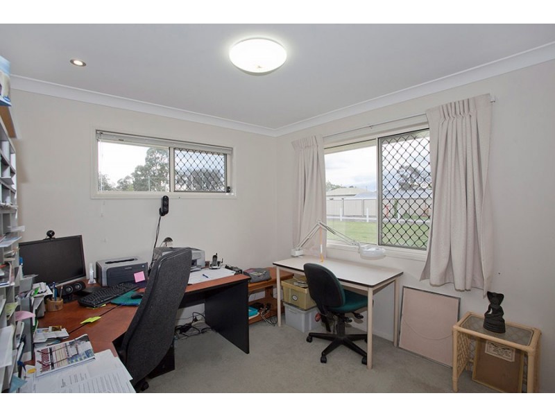 10 Cunningham Street, Oakey QLD 4401