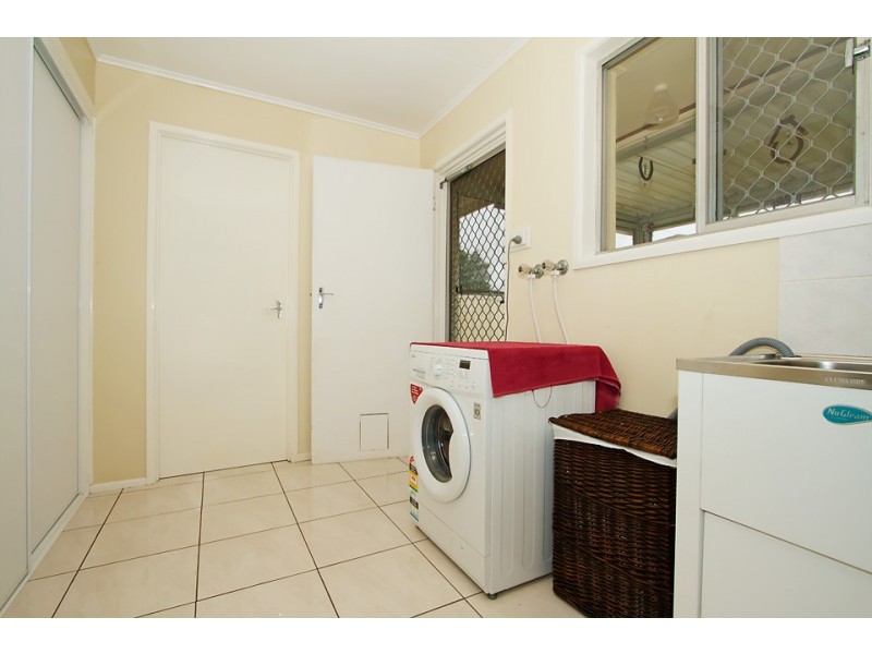 10 Sampson Street, Wilsonton QLD 4350