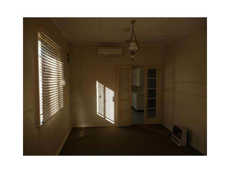 12 McWaters Street, North Toowoomba QLD 4350