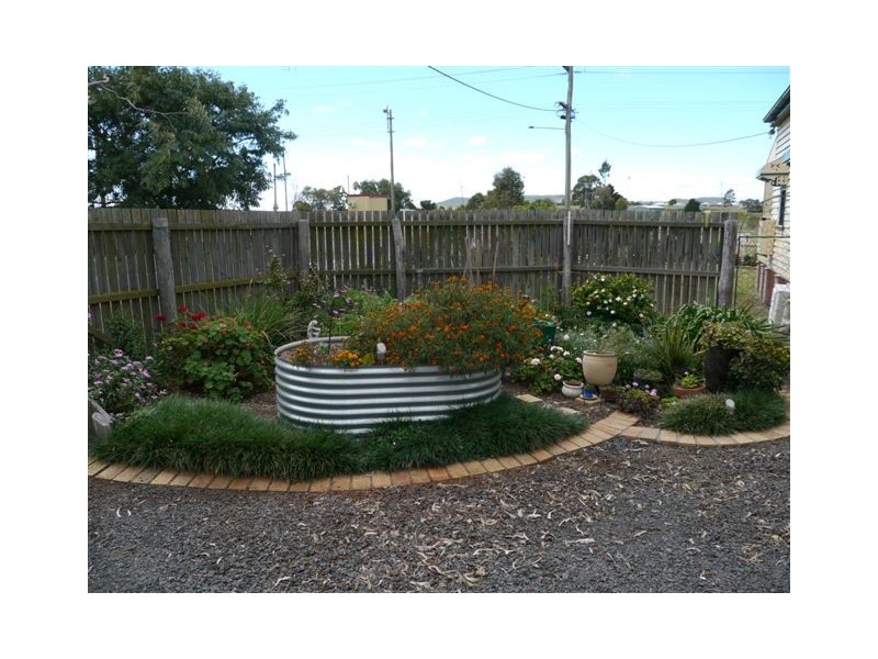 2 Station Street, Wyreema QLD 4352