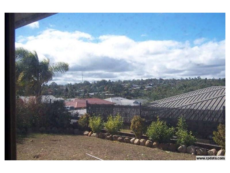 Kearneys Spring QLD 4350