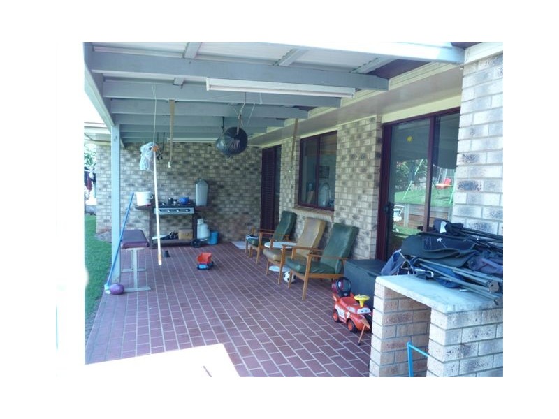 8 Weir Court, Harristown QLD 4350