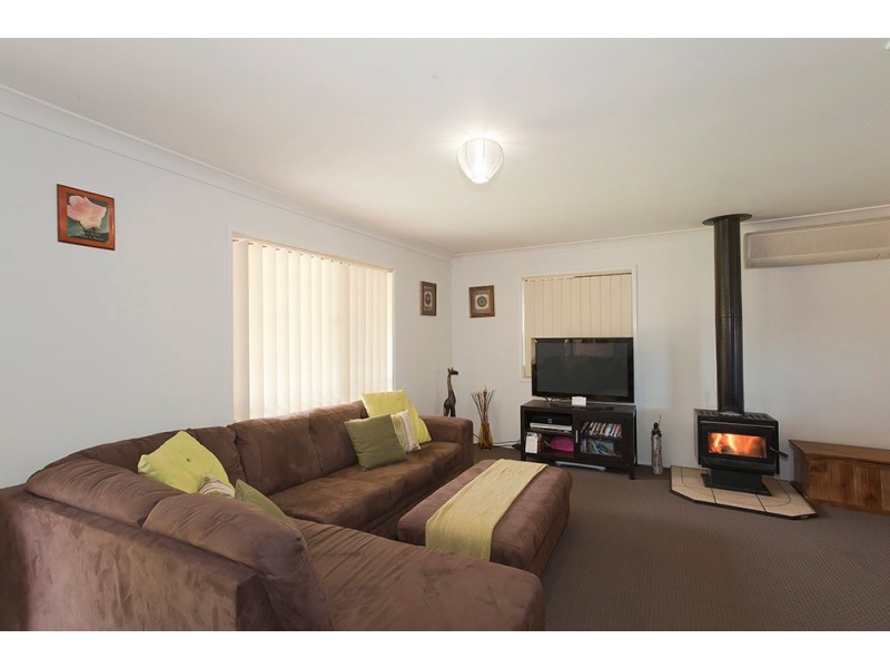 25 Kurrajong Street, Newtown QLD 4350