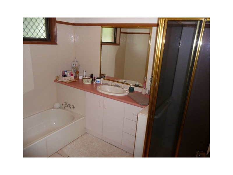 12 Damian Crescent, Kearneys Spring QLD 4350