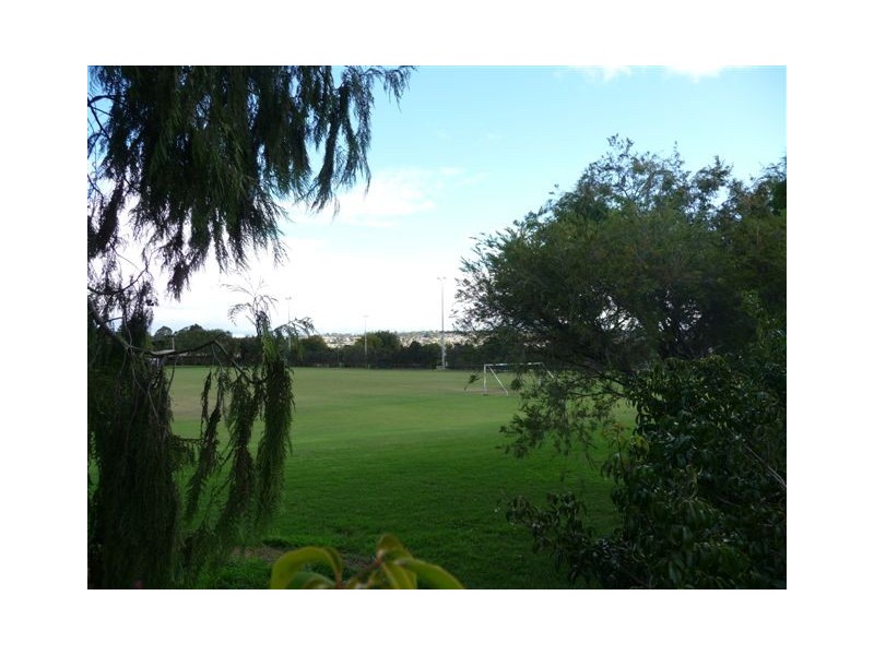 12 Damian Crescent, Kearneys Spring QLD 4350