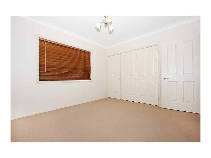 2/349 West Street, Harristown QLD 4350