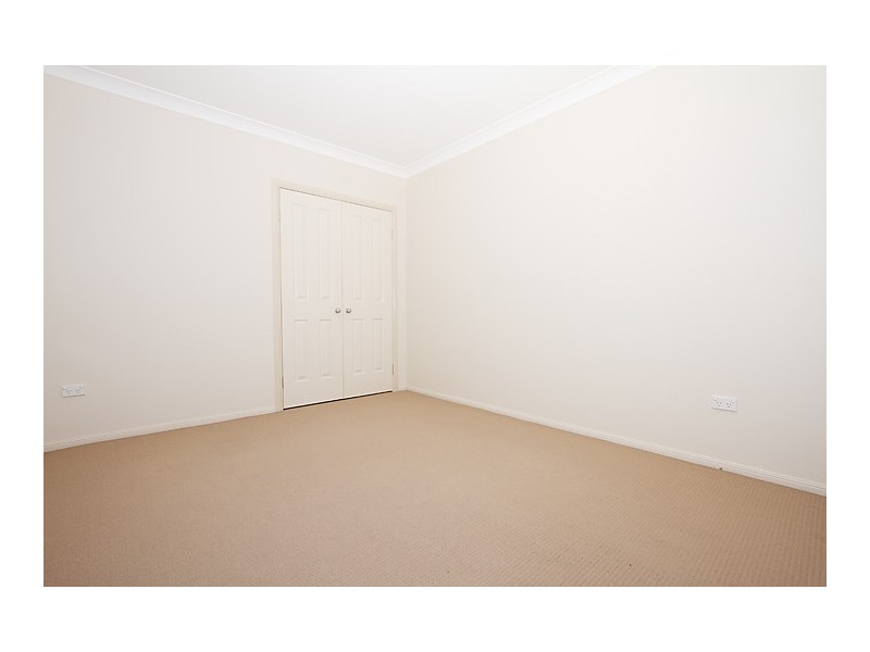 2/349 West Street, Harristown QLD 4350