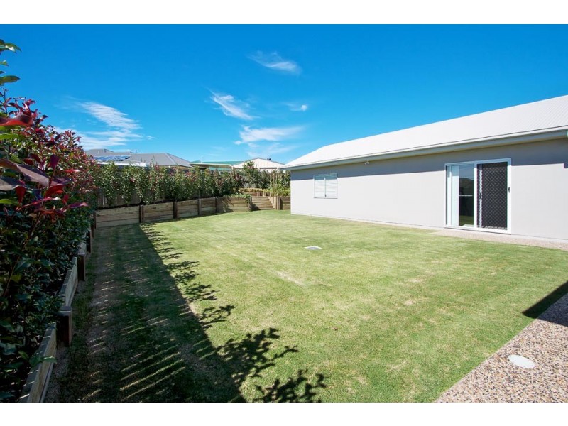 33 Currawong Drive, Highfields QLD 4352