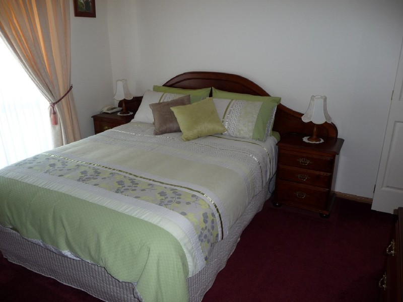 2 Joy-Anne Court, Hodgson Vale QLD 4352