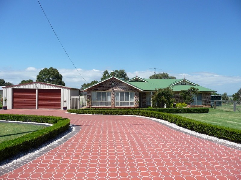 2 Joy-Anne Court, Vale View QLD 4352