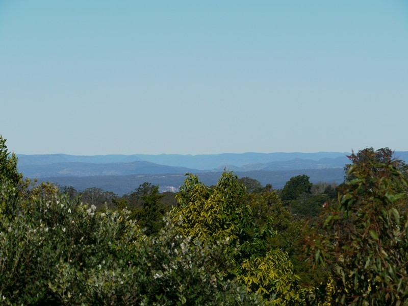 44 Mackenzie Street, Mount Lofty QLD 4350