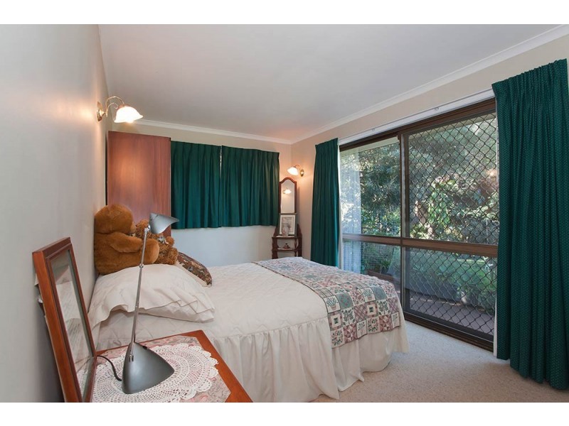 44 Mackenzie Street, Mount Lofty QLD 4350