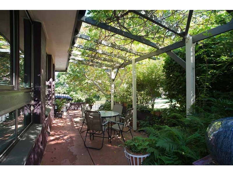 44 Mackenzie Street, Mount Lofty QLD 4350