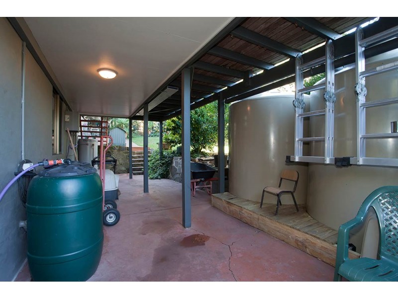 44 Mackenzie Street, Mount Lofty QLD 4350