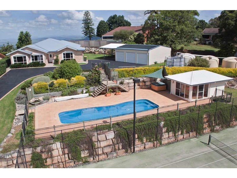 1 Keira Court, Blue Mountain Heights QLD 4350