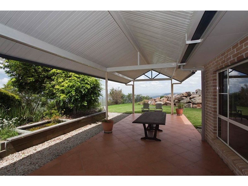 1 Keira Court, Blue Mountain Heights QLD 4350