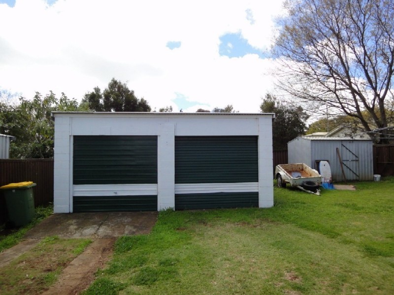 1 Jones Street, Harlaxton QLD 4350