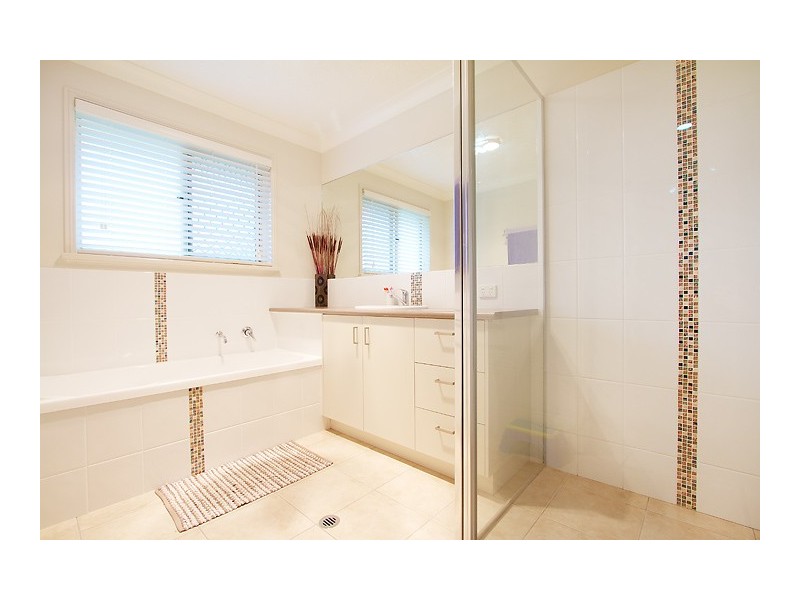 15 Carys Road, Toowoomba City QLD 4350