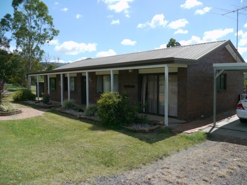 1 Vista Court, Withcott QLD 4352
