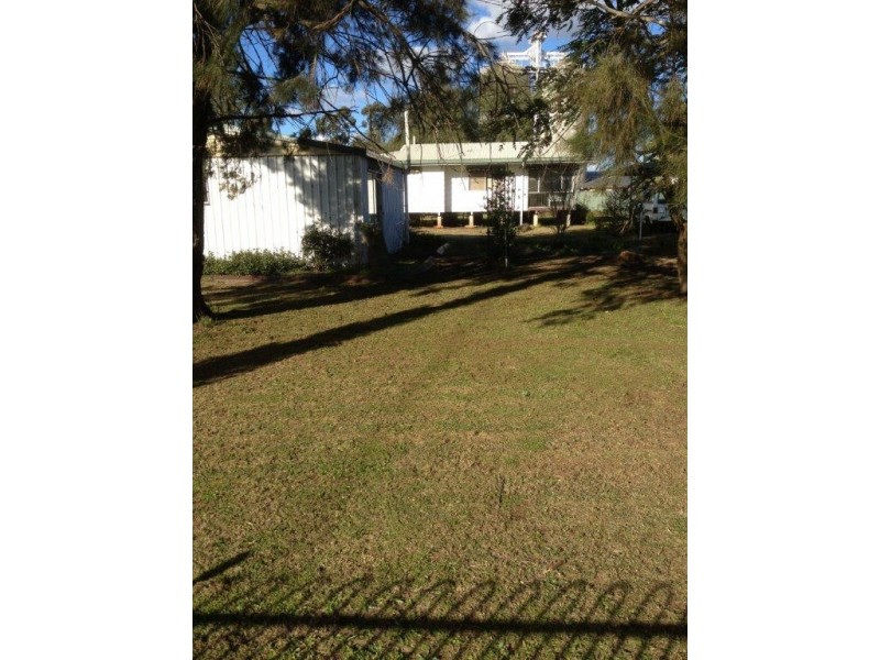3 Alfred Street, Cambooya QLD 4358