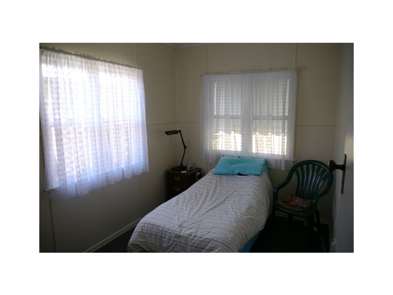 19 Tolmie Street, South Toowoomba QLD 4350