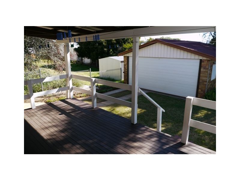 19 Tolmie Street, South Toowoomba QLD 4350