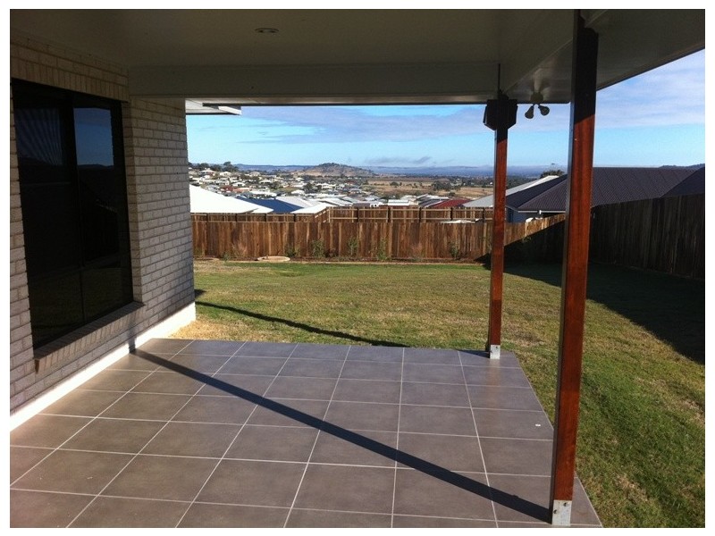 50 Sommariva Street, Westbrook QLD 4350