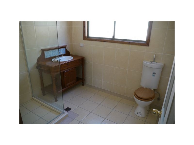 40 Berghoffer Drive, Withcott QLD 4352