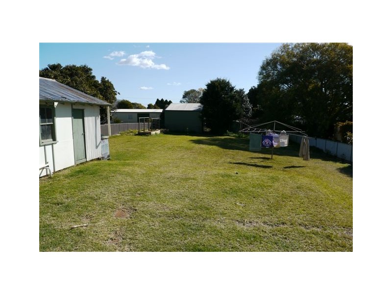 253 Geddes Street, Centenary Heights QLD 4350