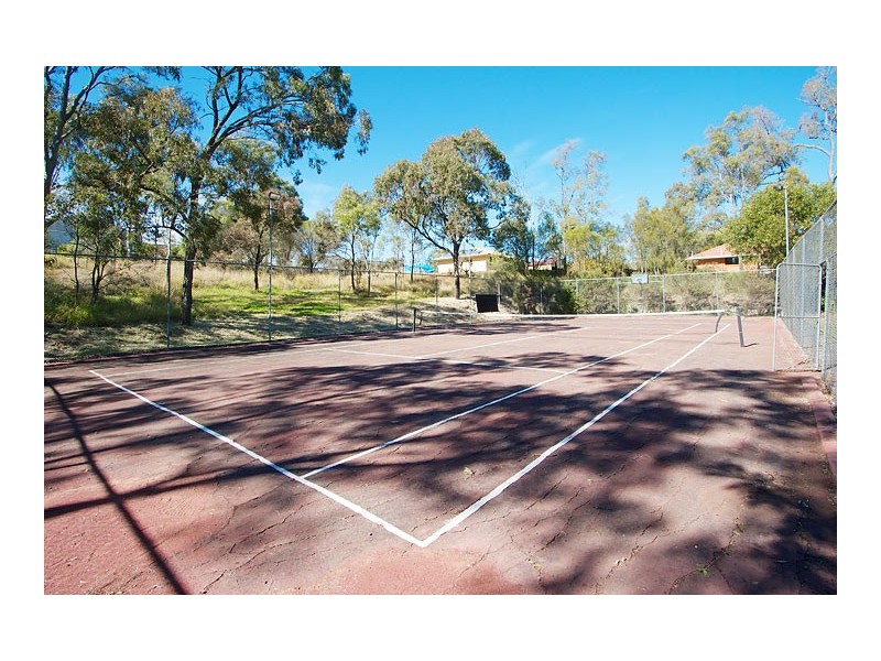 5 Sylvan Court, Glenvale QLD 4350