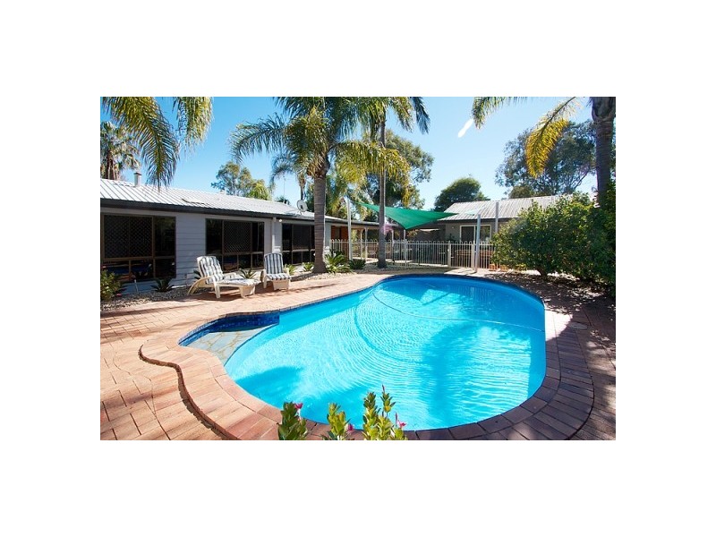 5 Sylvan Court, Glenvale QLD 4350