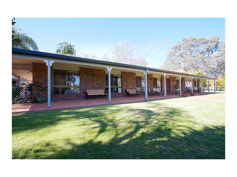 5 Sylvan Court, Glenvale QLD 4350