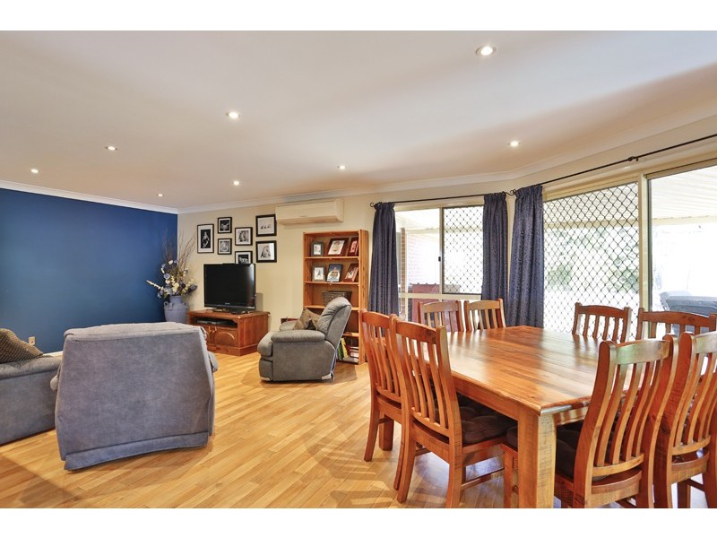 10 Bridget Court, Middle Ridge QLD 4350