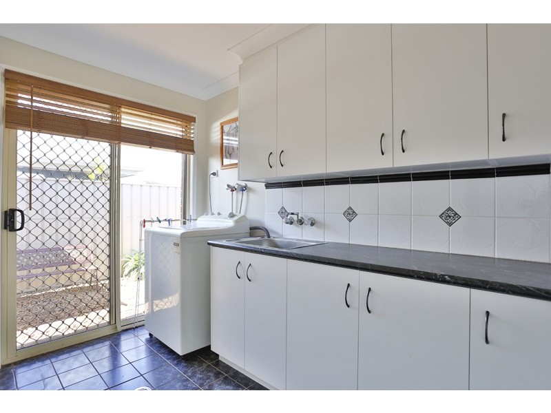 10 Bridget Court, Middle Ridge QLD 4350