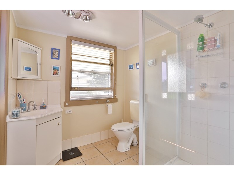 253 Geddes Street, Centenary Heights QLD 4350