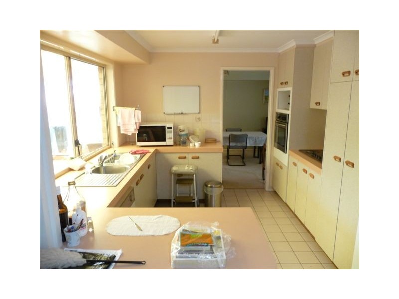 19 Lorraine Crescent, Centenary Heights QLD 4350