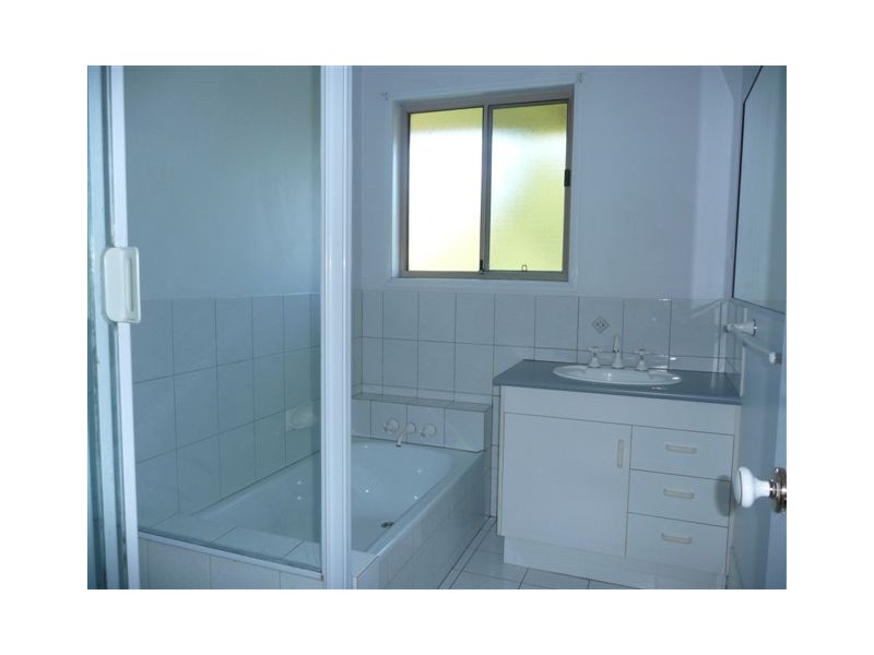 4/48 Gostwyck Street, Newtown QLD 4350