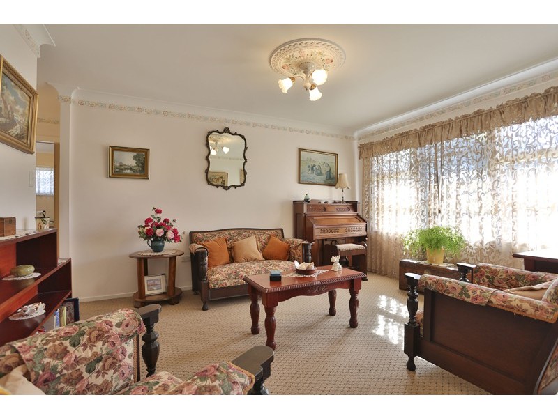 8 Roessler Street, Rangeville QLD 4350