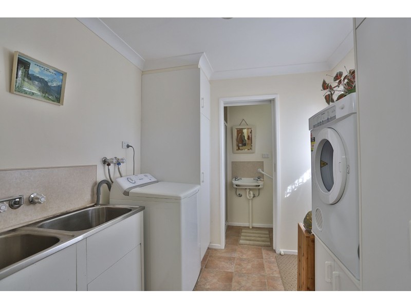 8 Roessler Street, Rangeville QLD 4350