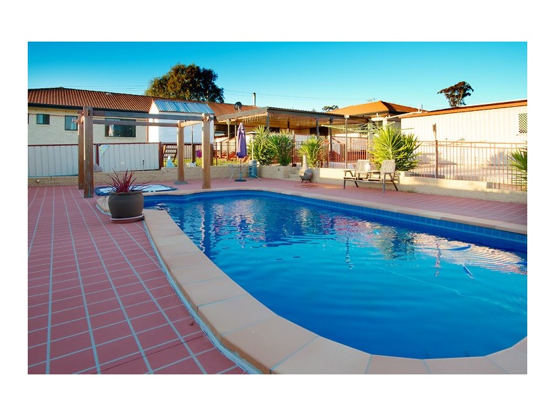 1 Tarranganda Court, Glenvale QLD 4350