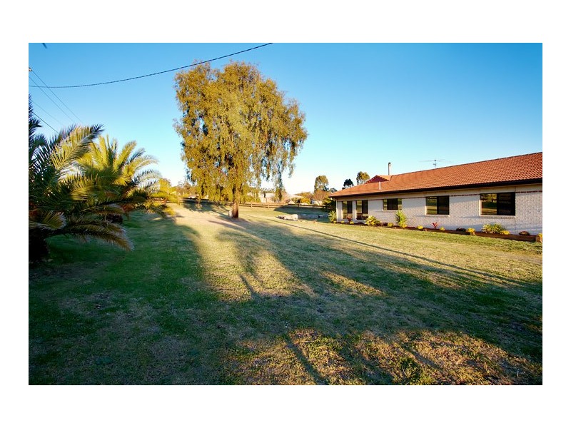 1 Tarranganda Court, Glenvale QLD 4350